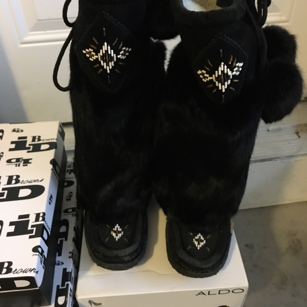 Black Moccasin Boots